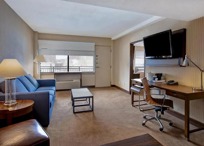 Hotel Four Points By Sheraton 3*