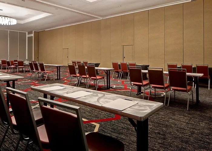 Hotel Four Points By Sheraton 3*
