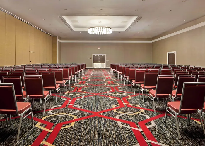 Four Points By Sheraton Hotel 3*